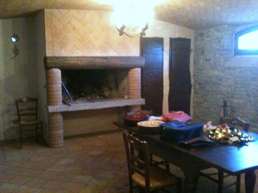 Villa Casa Santina Girasole Habitación foto